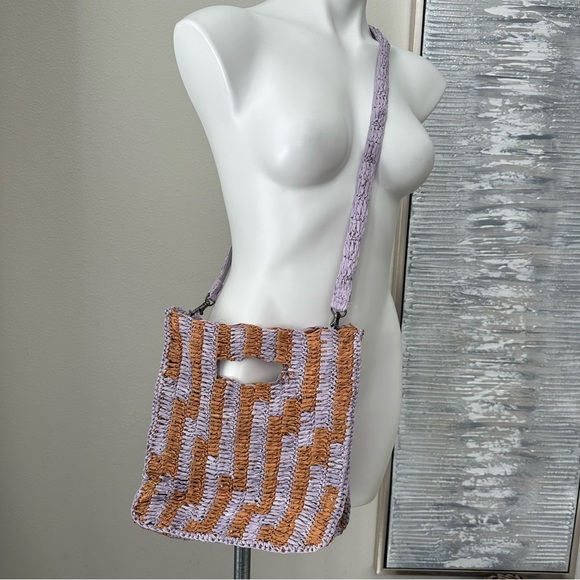 Free People Women’s Brunch Date Clutch - Picture 4 of 16